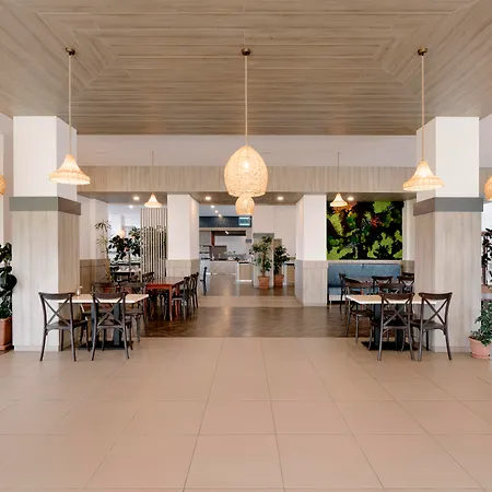 Alua Helios Bay 4* Obzor