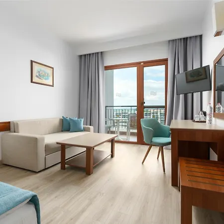 Alua Helios Bay Отель